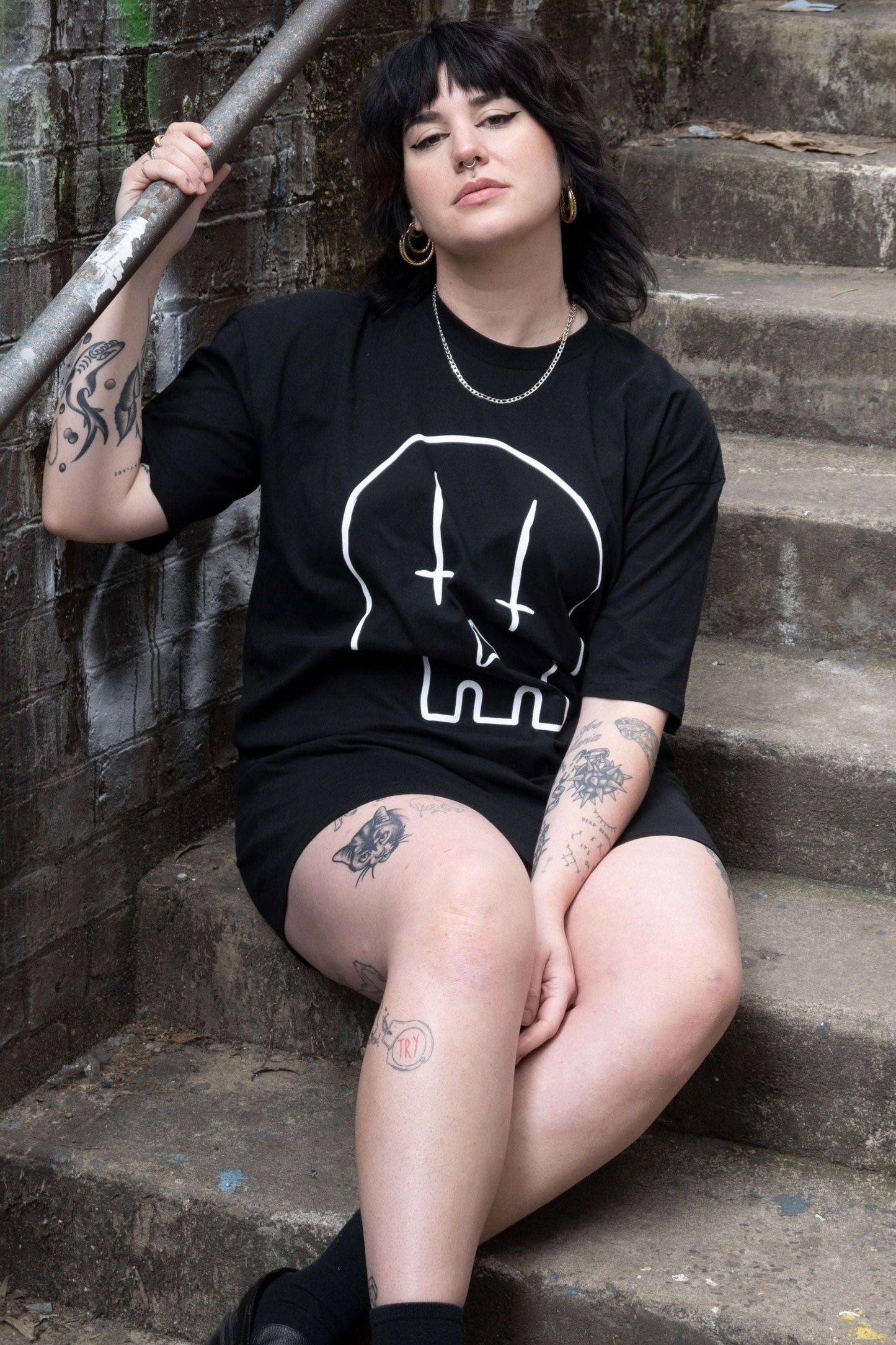 Extra Long Tshirt / Tshirt dress with huge white skull print with upside down crosses for eyes and jayne doe is dead words on the back